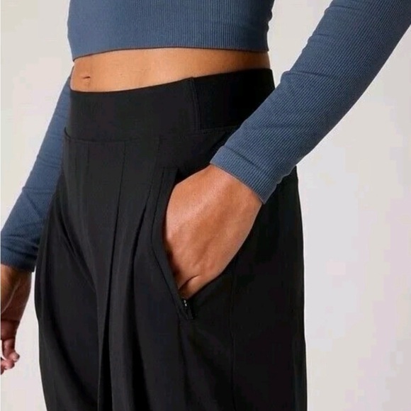 Athleta Black Brooklyn Heights Wide-Leg Pants - Picture 4 of 13